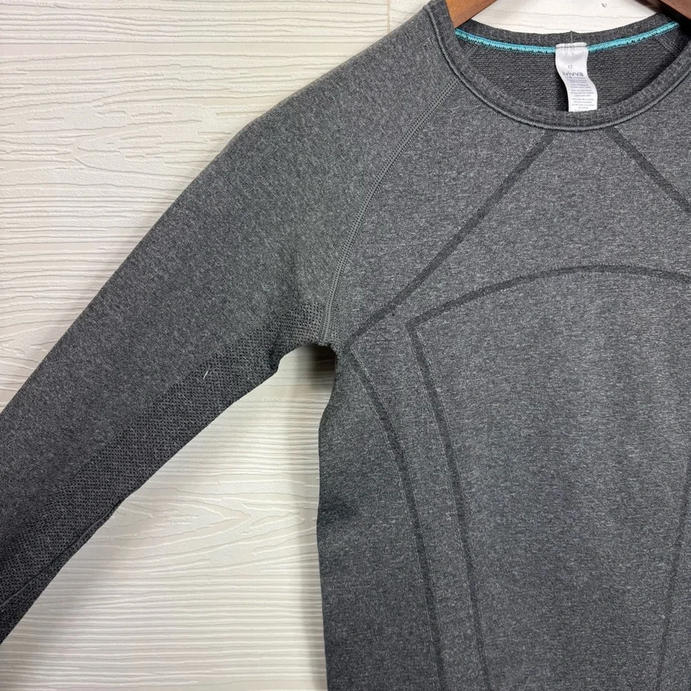 Ivivva‎ Gray Long Sleeve Athletic Top Thumb Holes Girls 12